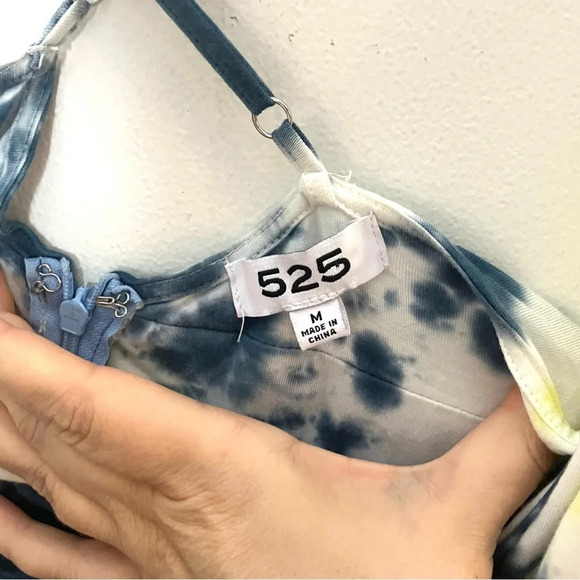 525 America Revolve Tie Dye Handkerchief Hem Maxi‎ Dress size Medium - Picture 5 of 9